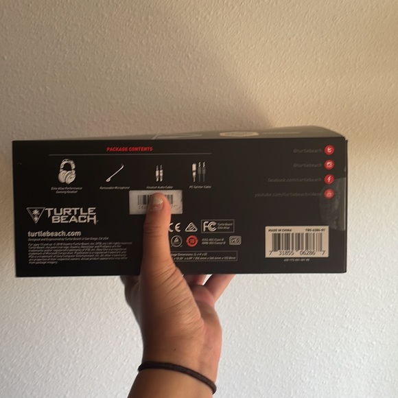 Never been open - boyfriend has one, he loves it - Picture 7 of 8